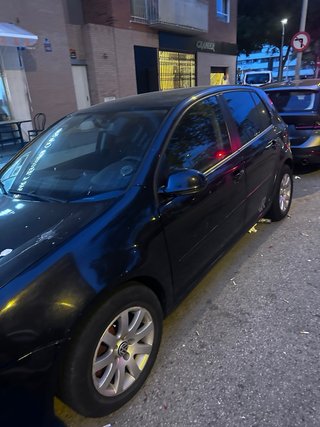 Volkswagen Golf 2004