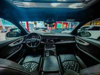 Audi Q8 SQ8 507CV