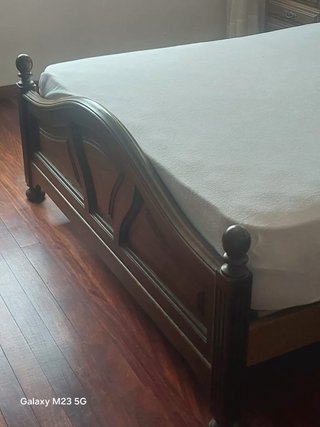 Cabecero de Cama Antiguo de Madera