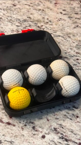 Cajas de pelotas de golf. Varias marcas