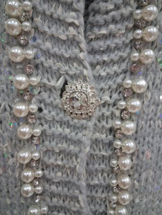 Chaqueta de punto con perlas