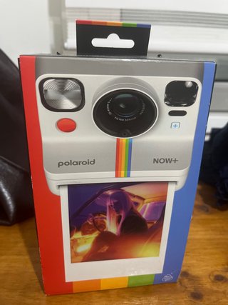 Cámara Polaroid Now+