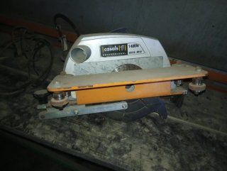Maquina de corte para panel composite de aluminio
