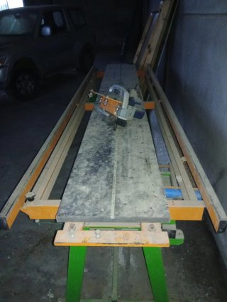 Maquina de corte para panel composite de aluminio