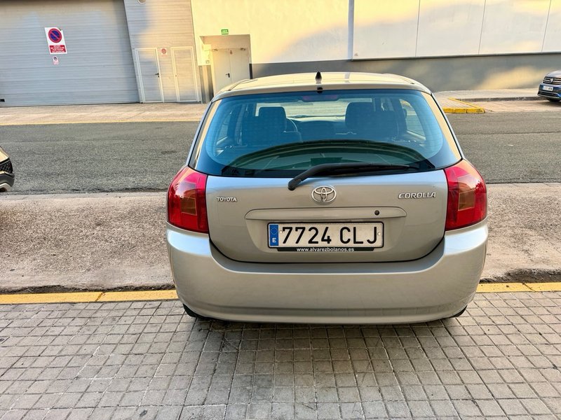 Toyota Auris 2003, foto 4