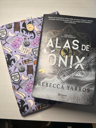 Funda Libro Empireo Alas de Sangre