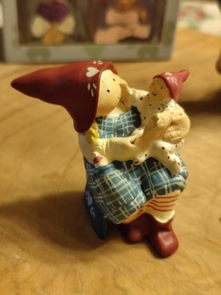 Set de 5 Figuras de Gnomos con Bebés