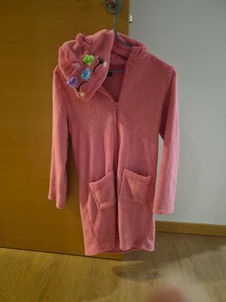 Bata unicornio rosa talla 11- 12 rosa oscuro