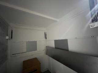 Alquiler de Taquilla o garita de vigilancia.
