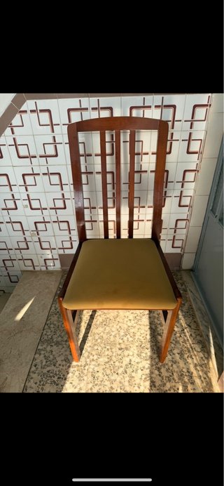 Juego de 6 sillas de madera