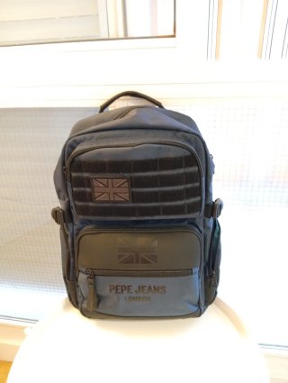 Mochila Pepe Jeans azul y gris