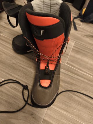 Botas de Snowboard Nitro Negras y Naranjas