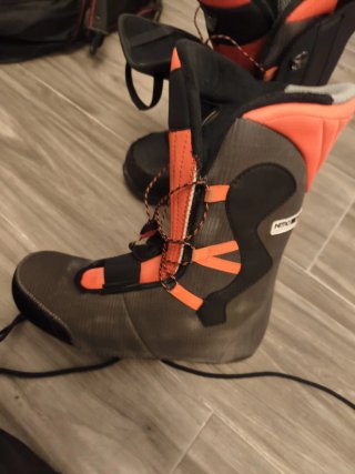 Botas de Snowboard Nitro Negras y Naranjas