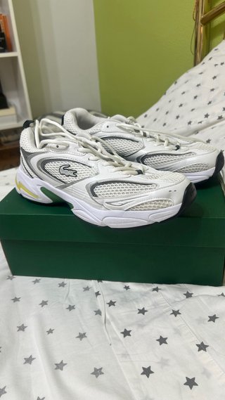 Zapatillas Lacoste Chunky Blancas y Plateadas
