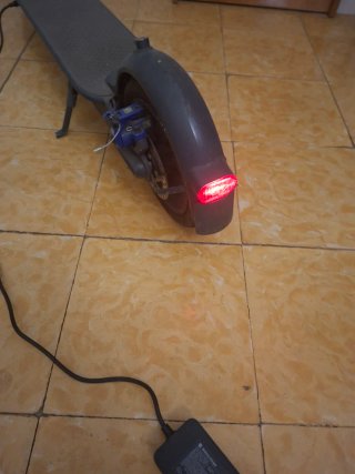 Xiaomi Mi Scooter 3 - Ruedas y Batería Nuevas