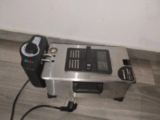 Freidora Cecotec CleanFry 3L,con su caja