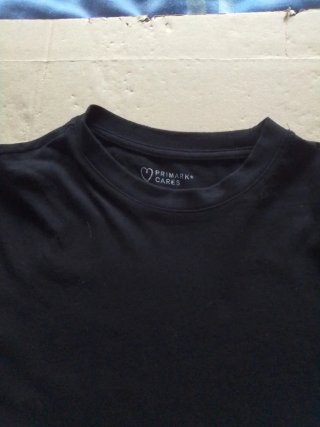 Camiseta Negra Primark