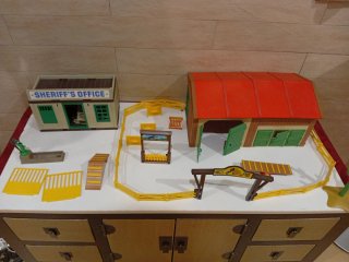 Granja y Oficina del Sheriff Playmobil