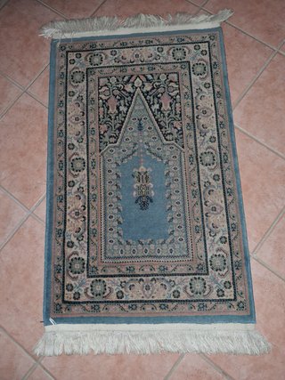 tappeto orientale da preghiera, annodato a mano