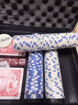 Set de Poker 300 Fichas con Maletín