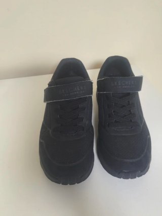 Botines Skechers Negros Niño