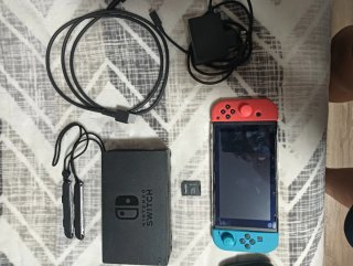 Nintendo Switch Azul y Rojo
