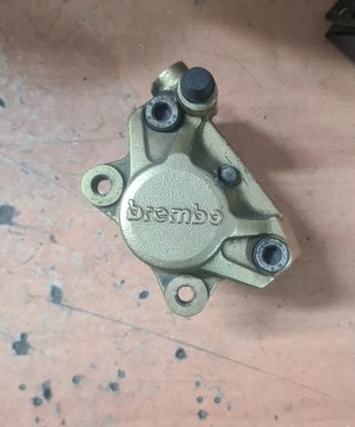 Pinza de Freno Trasera Brembo Yamaha Aerox