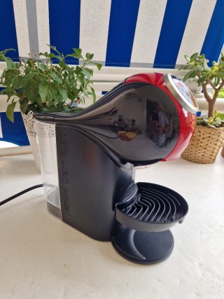 Cafetera Nescafé Dolce Gusto