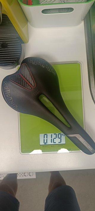 Sillín Selle Italia SLR Carbon 143mm