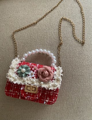 Bolso de Tweed con Flores y Perlas