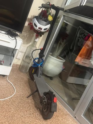 Patinete eléctrico casi nuevo