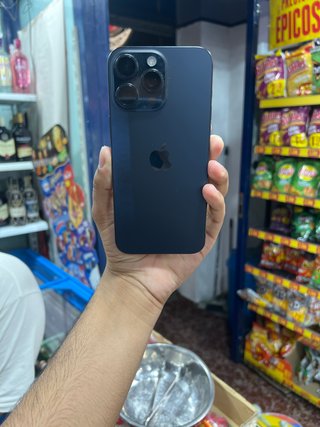 iPhone 15 Pro Max Azul