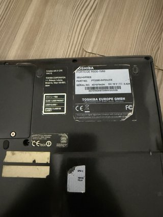 Ordenador portátil Toshiba negro