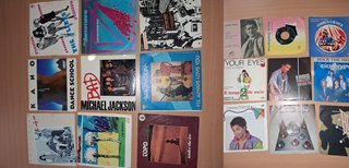 Vendo questi miei vinili 45 giri ani 60 e 80