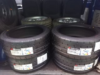 Neumáticos Yokohama Advan A052 225/45R17 94W