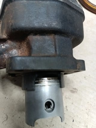Cilindro de hierro y pistón para motor