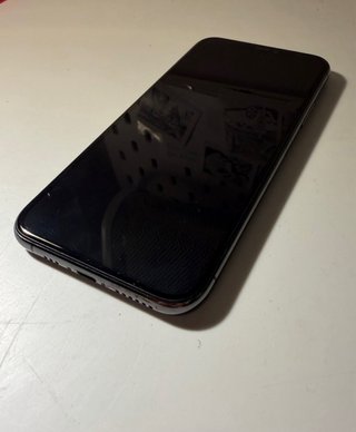 iPhone 11 Pro 512GB + 3 fundas