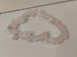 Pulsera con fragmentos de Amatista o Cuarzo Rosa