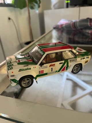 Coche Scalextric Alitalia Lancia Rally