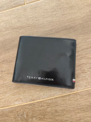 Cartera Tommy Hilfiger Negra