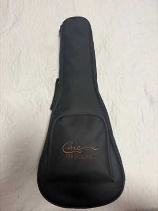 Ukelele Hricane con Funda