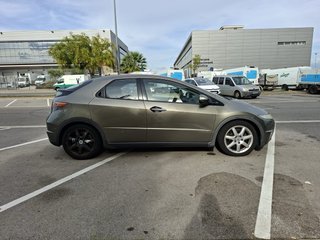 Honda Civic 1.8i 140cv