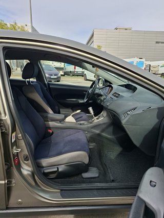 Honda Civic 1.8i 140cv