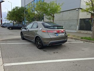 Honda Civic 1.8i 140cv