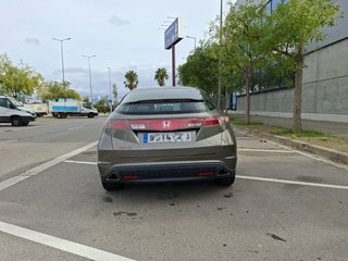 Honda Civic 1.8i 140cv