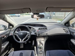 Honda Civic 1.8i 140cv