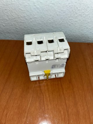 Diferencial Schneider  63A 30mA