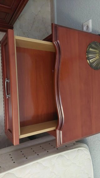 Set de 2 Mesillas de Noche de Madera