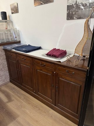 Madia grande in legno 4 cassetti 4 ante