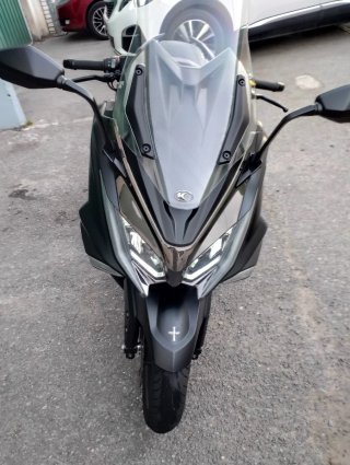 Kymco AK 550
